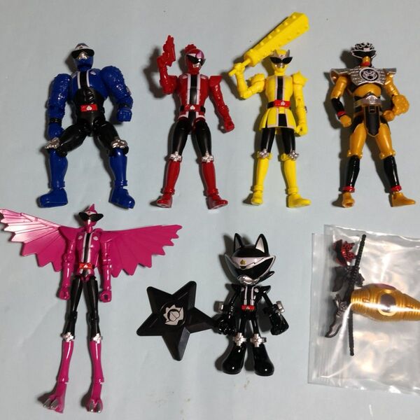 中古玩具◆チェンジヒーローズ『暴太郎戦隊ドンブラザーズ』◆6体セット(ドンドラゴクウ/ドントラボルトは換装可)