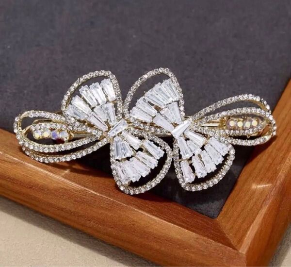 バレッタ ヘアアクセサリー ヘアクリップ ヘアピン 髪飾り キラキラ 上品 美品