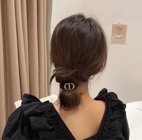 今月限定 髪飾り ヘアアクセサリー ヘアゴム シュシュ 2点セット ブラック2点