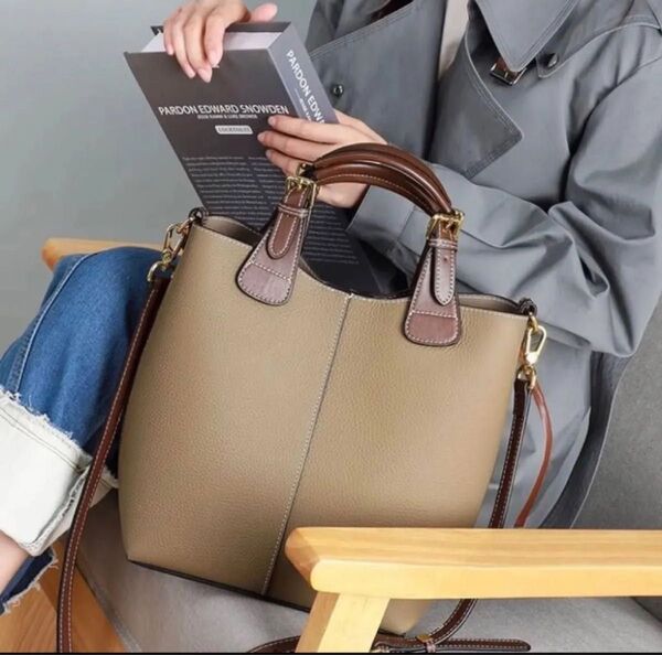 レザー ショルダーバッグ ハンドバッグ トートバッグ 肩掛け 2way 本革 2WAY 数量限定 在庫わずか