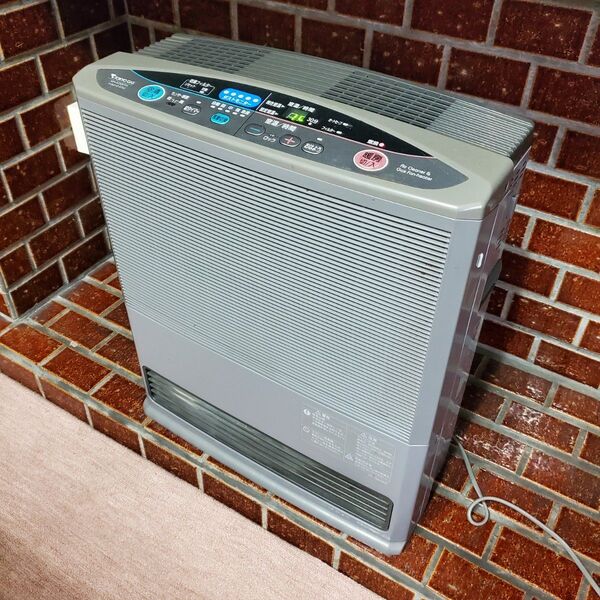 【これ以上値下げ一切不可】極美品 すぐ暖まる 電気 ガスストーブ