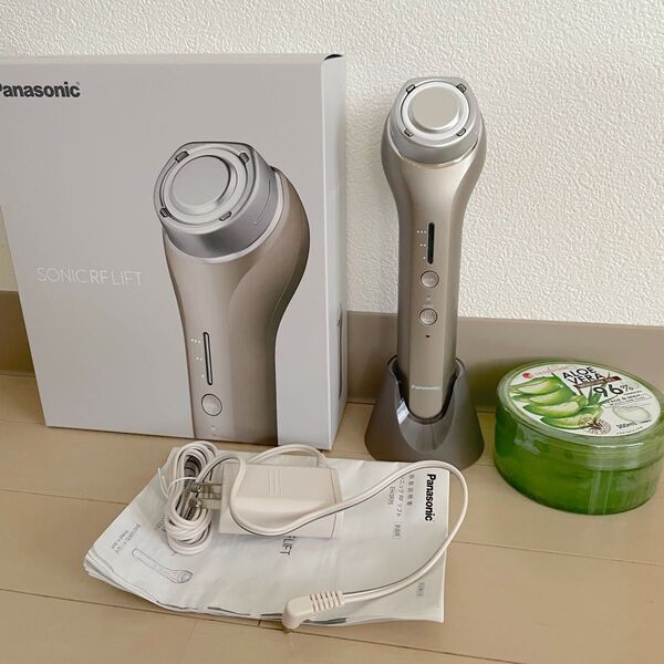 Panasonic 美顔器 ソニック RFリフト EH-SR75