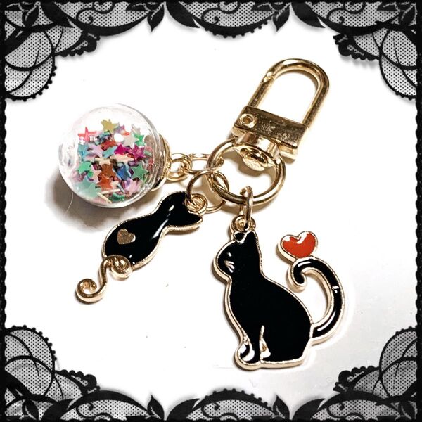 黒猫ニャンコとシャボン玉ハート可愛いキーホルダー