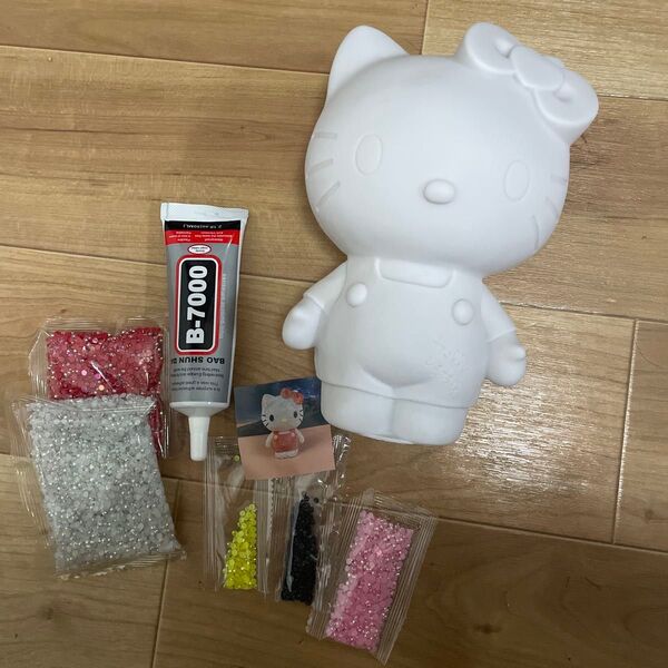 キティちゃん ハローキティ ホワイトキティちゃん 貯金箱 フィギュア デコキティ キラキラ アートデコセット