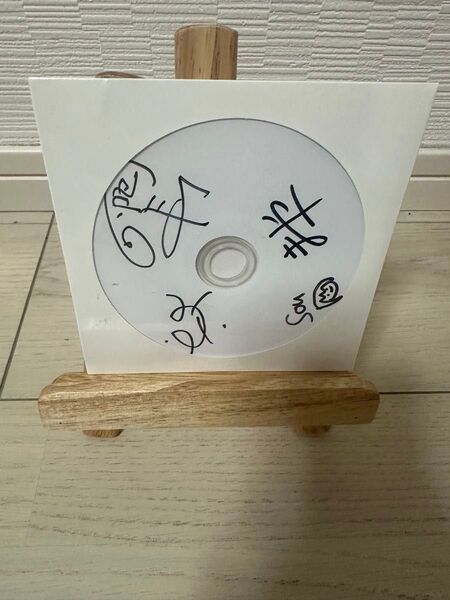 V系DVD ラッド ライブDVD NEUのmitsuボーカル