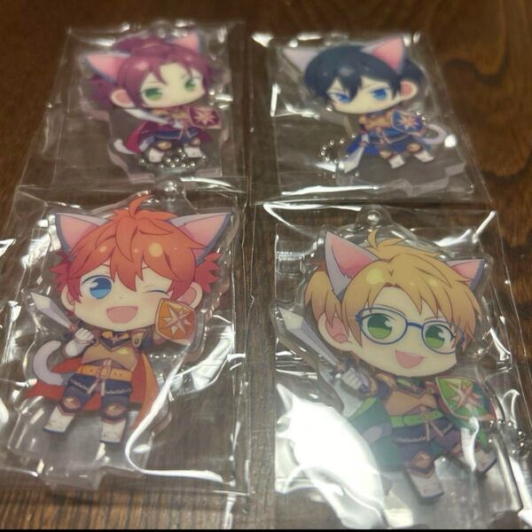童趣 アクリルスタンド アクスタ 氷鷹北斗 衣更真緒 明星スバル 遊木真