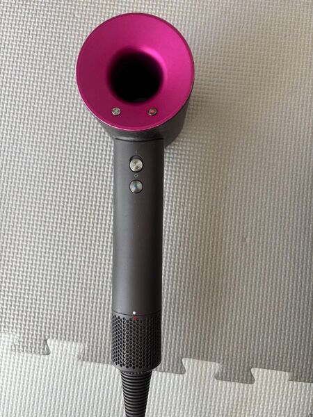 dyson ヘアドライヤー HD01