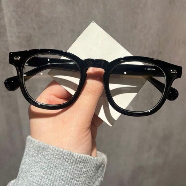 【新品】ウェリントン型 伊達メガネ 黒縁 太縁 クリアレンズ ノームコア ブルーライトカット 男女兼用