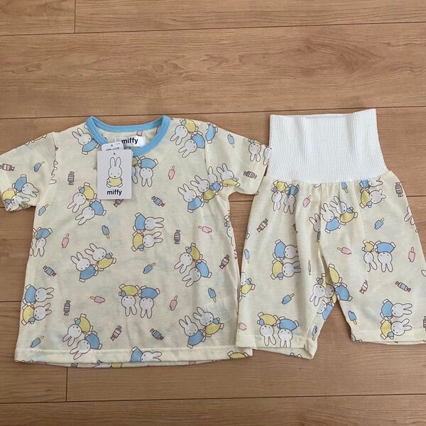 本日限定!新品 ミッフィー miffy 半袖パジャマ パジャマ 90cm 上下セット