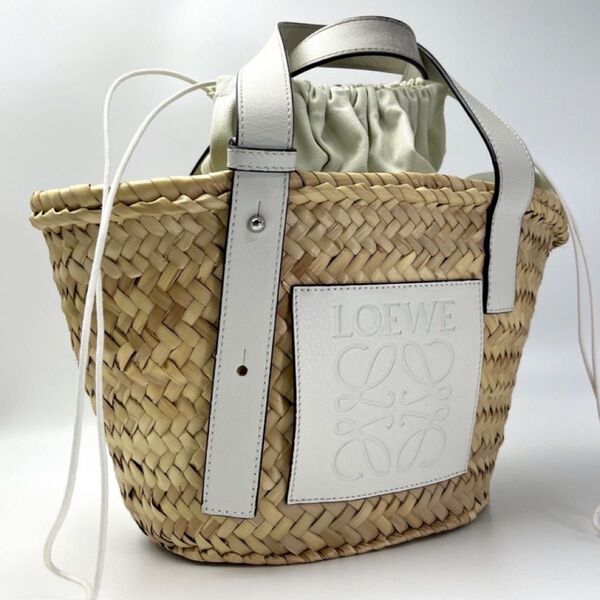 【極美品】LOEWE ロエベ アナグラム バスケット ハンドバッグ かごバッグ 白