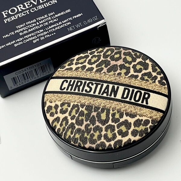 新品未使用 DIOR ディオールスキン フォーエヴァー クッション 00