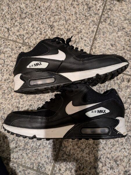 タイムセール!本日まで。NIKE スニーカー ブラック