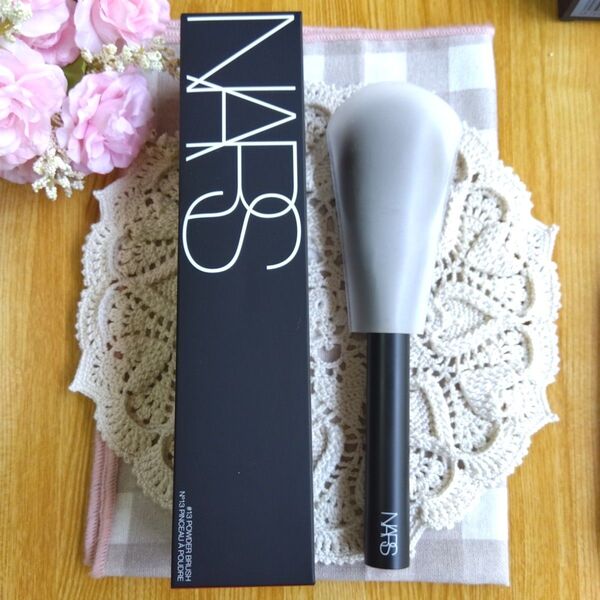 【美品】NARS ナーズ フェイスブラシ 13