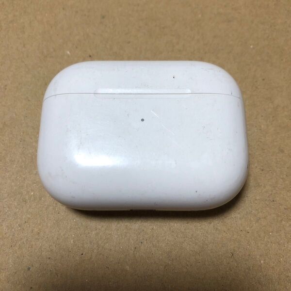 Apple AirPods Pro 第2世代 lightning 充電ケース