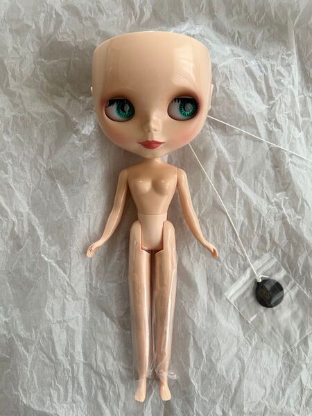 ネオブライス ジェイドガーデン 眠り目 ドール本体 頭皮パーツ無し スタンド