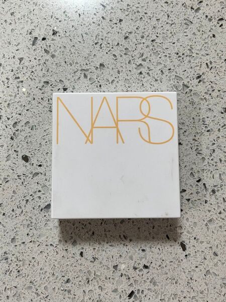 NARS ナチュラルラディアントロングウェアクッションファンデーション 5880 NARS