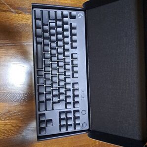 ロジクール キーボード 赤軸