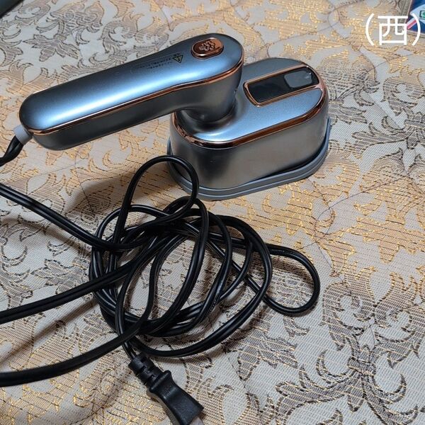 eueスチームアイロン 衣類スチーマー ハンディ 小型 折り畳み式