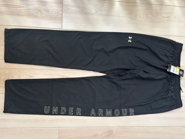 アンダーアーマー パンツ 黒 未使用 UNDER ARMOUR