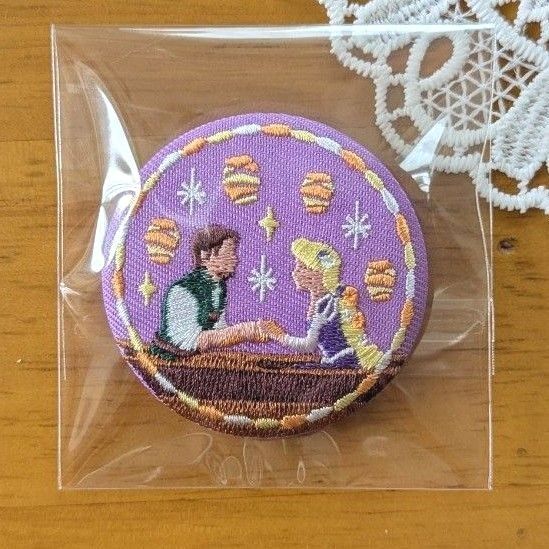 ディズニー 刺繍缶バッジ ラプンツェル