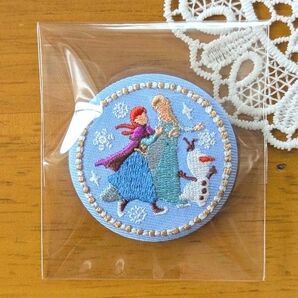 ディズニー 刺繍缶バッジ アナ雪