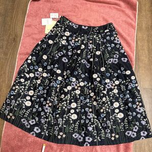 新品タグ付 未使用 Place Departure 花柄刺繍スカート 総柄 スカート ミモレ丈 花柄