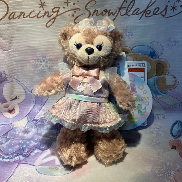 【新品】東京ディズニーシー ダッフィー&フレンズ20周年カラフルハピネス シェリーメイ ぬいぐるみバッジ タグ付き