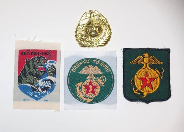 ベトナム戦争 南ベトナム軍 海兵隊帽章・ポケットパッチ・第9大隊章・海兵師団袖章 タイガーストライプ迷彩