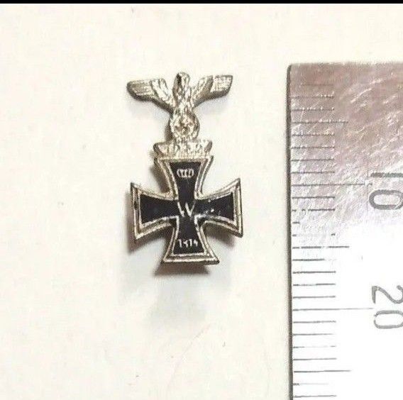 WW1 ドイツ軍 WW2略章付鉄十字章ミニチュア
