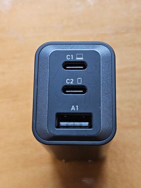 USB Power Delivery 65W AC充電器 (C×2+A×1)