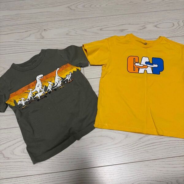 baby gap 恐竜、ロゴTシャツ 2枚セット