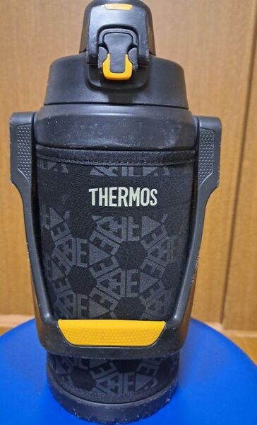 THERMOS サーモス 真空断熱スポーツジャグ 大容量 水筒 2L 直飲み カバー付き