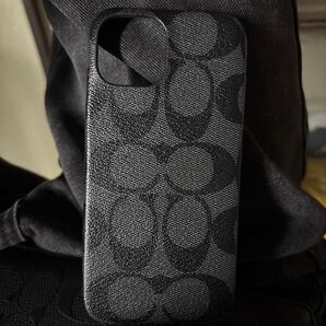 coach iPhone15用スマホケース