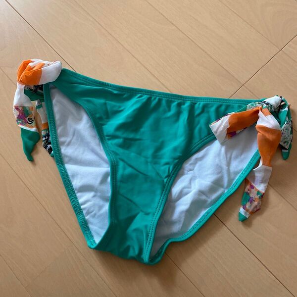 中古 L 水着 ビキニ ハウスクリーニング済み スイムウェア ビキニ水着の下のみ ホームクリーニング済み 整理品