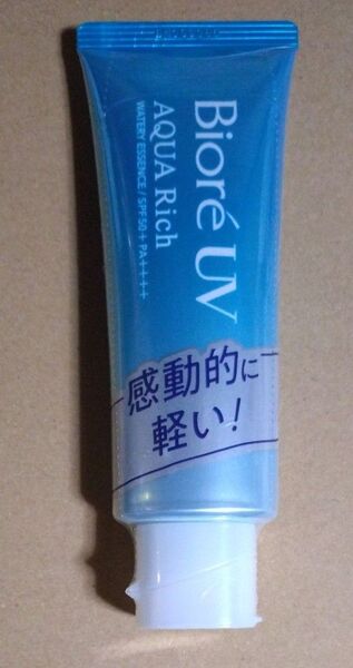 ビオレUVアクアリッチウォータリーエッセンス70g