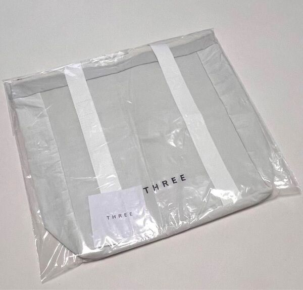 【新品未使用】THREE クーラートートバック 保冷トートバッグ ホワイト