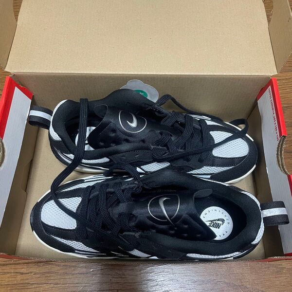 NIKE ナイキ スニーカー 靴 nike jam 24cm ランニングシューズ 黒 ブラック