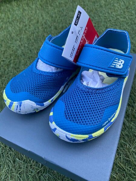 ニューバランス つま先保護 サンダル 水陸両用 New Balance 208