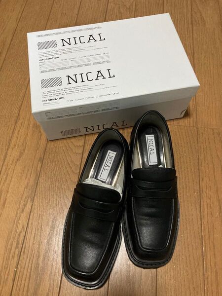 ニカル、箱付き超美品、厚底ローファー、ブラック、36