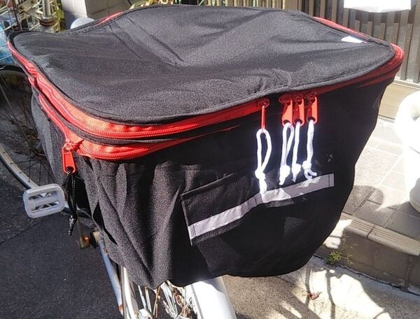 自転車用品 カゴカバー 2段式 後カゴ用カバー 【ブラック(黒色/赤色ライン)】 はっ水加工 便利な両開き♪ 川住製作所