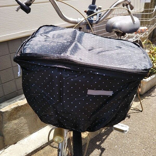 自転車用品 2段式 カゴカバー 前カゴ用 便利な両開き♪ 撥水加工 【ホワイトドット(黒地:白色水玉)】 川住製作所