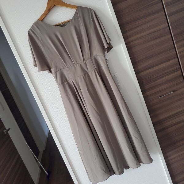 新品 Rire Fete Vネック 半袖 ロングワンピース