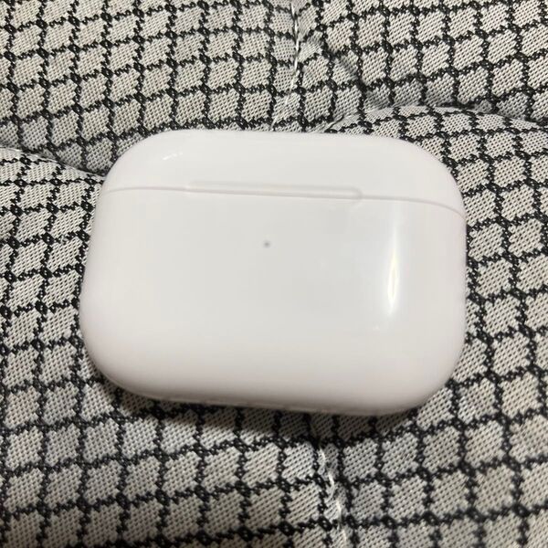 ほぼ新品 AirPods Pro 第二世代 Apple USB-C