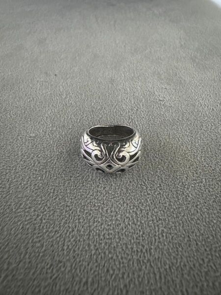 guess silver ring guessシルバーリング 指輪