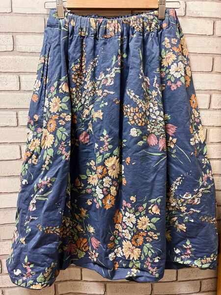 レイカズン ネイビー 花柄 リバーシブルスカート
