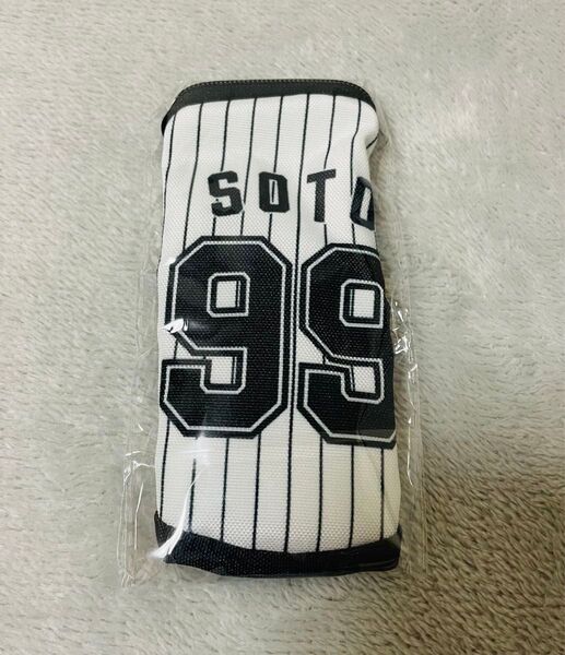 千葉ロッテマリーンズ ソト選手 ユニフォームポーチ 99 SOTO