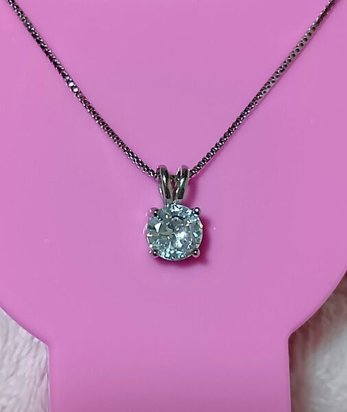 スワロフスキージルコニア 1.25カラット 新品 K18ネックレス好きな方にも お値下げ不可商品