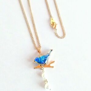 青い鳥のペンダント(真珠のとまり木*琉球ガラス)