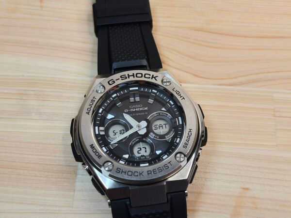 CASIO G-SHOCK GST W310 電波ソーラー ブラック 腕時計