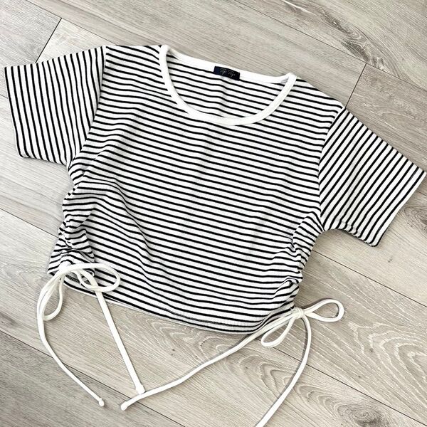 tip top ティップトップ トップス Tシャツ 半袖 ボーダー リボン ブラック ホワイト 黒 白 モノクロ モノトーン 夏